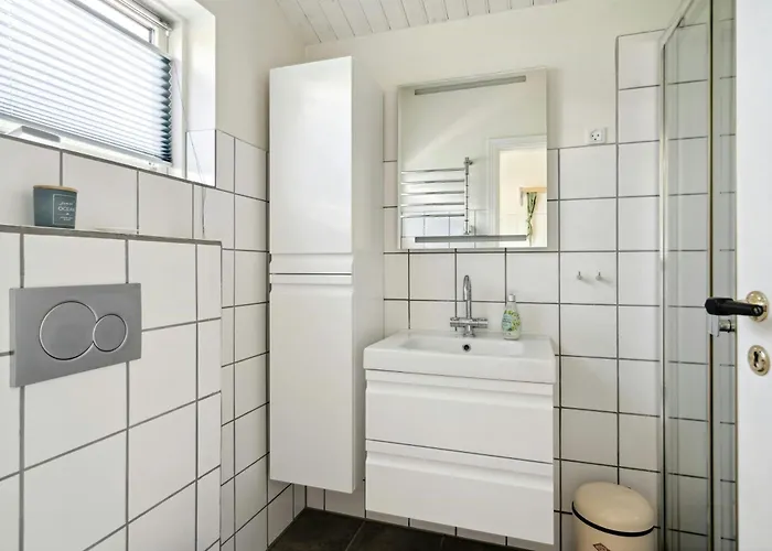 Idyllic Tranquility And Island Atmosphere On Thuro スベンボー